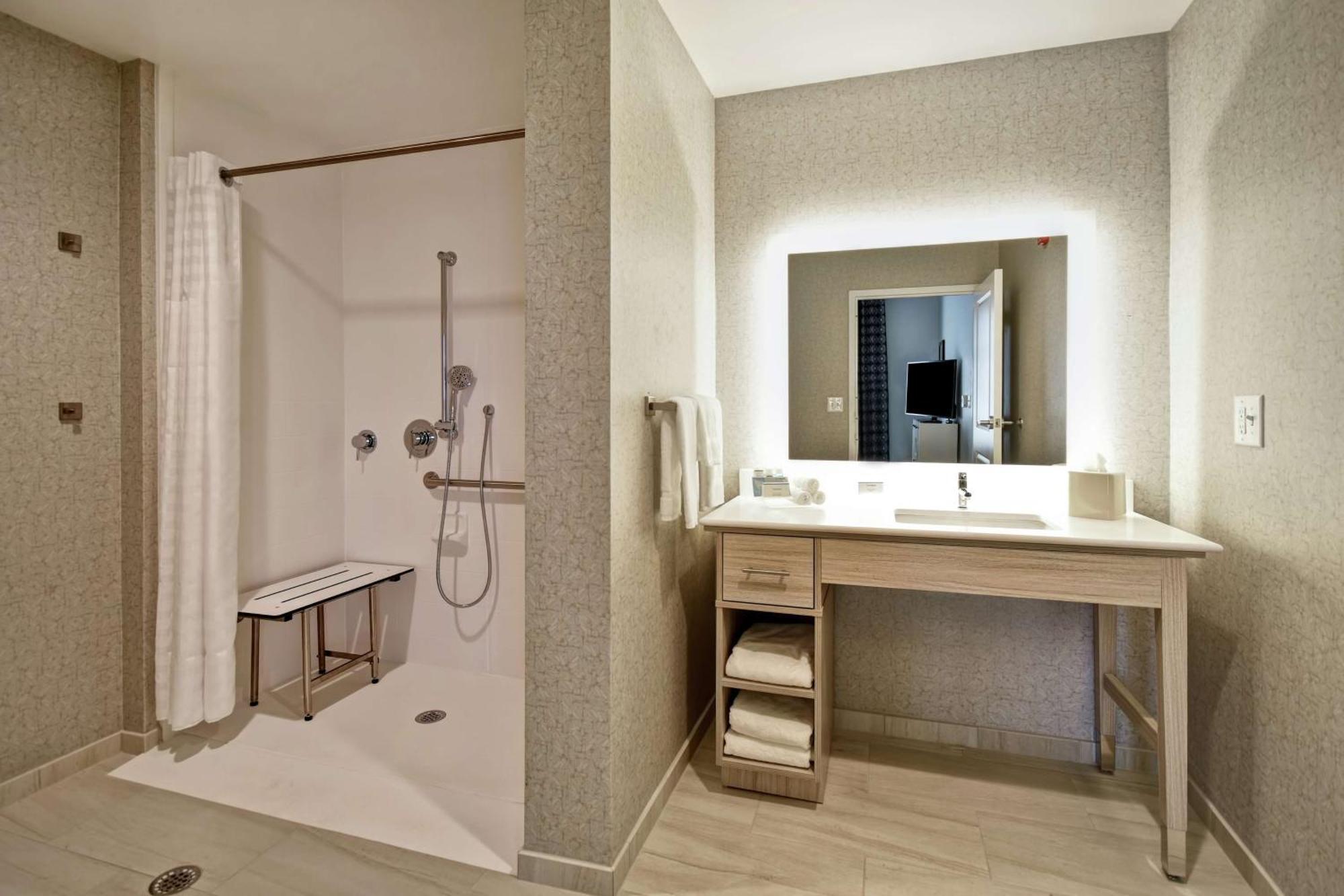 Homewood Suites By Hilton Greenville Downtown Exteriör bild
